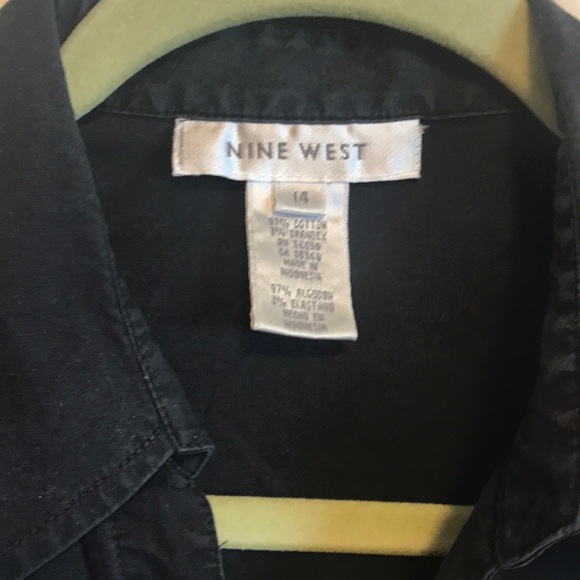 Nine West shirt - Picture 2 of 2